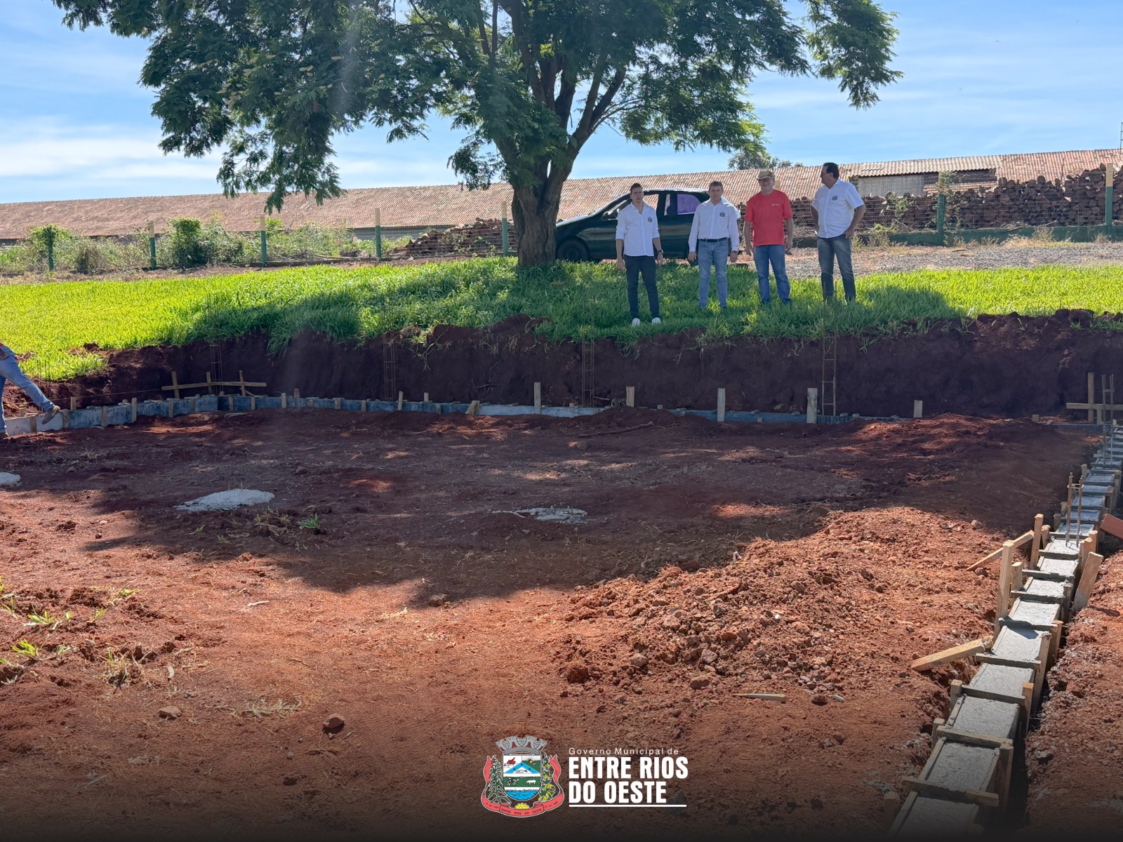 Iniciadas obras dos playgrounds em Entre Rios do Oeste