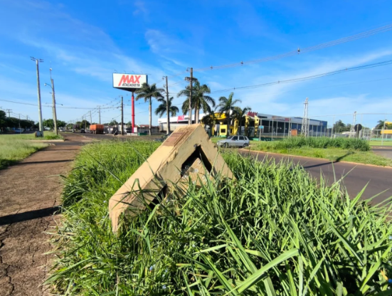 Prefeitura rondonense solicita ao DNIT serviços permanentes de roçada e limpeza nos trevos de acesso ao município