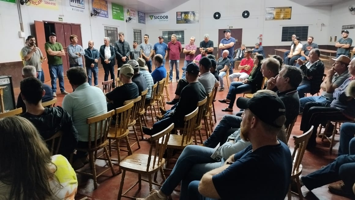 Reunião discute projeto de asfaltamento da via que liga Iguiporã, Bela Vista e Porto Mendes