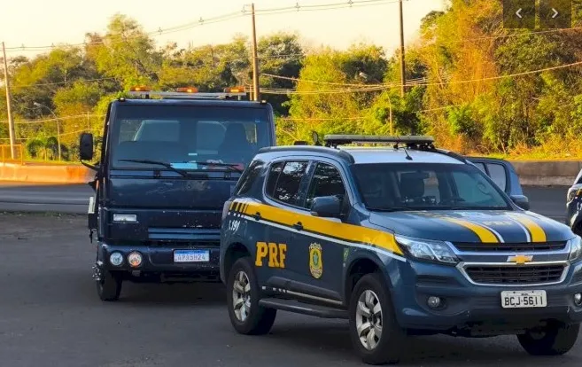 PRF realiza operação de fiscalização na BR-163