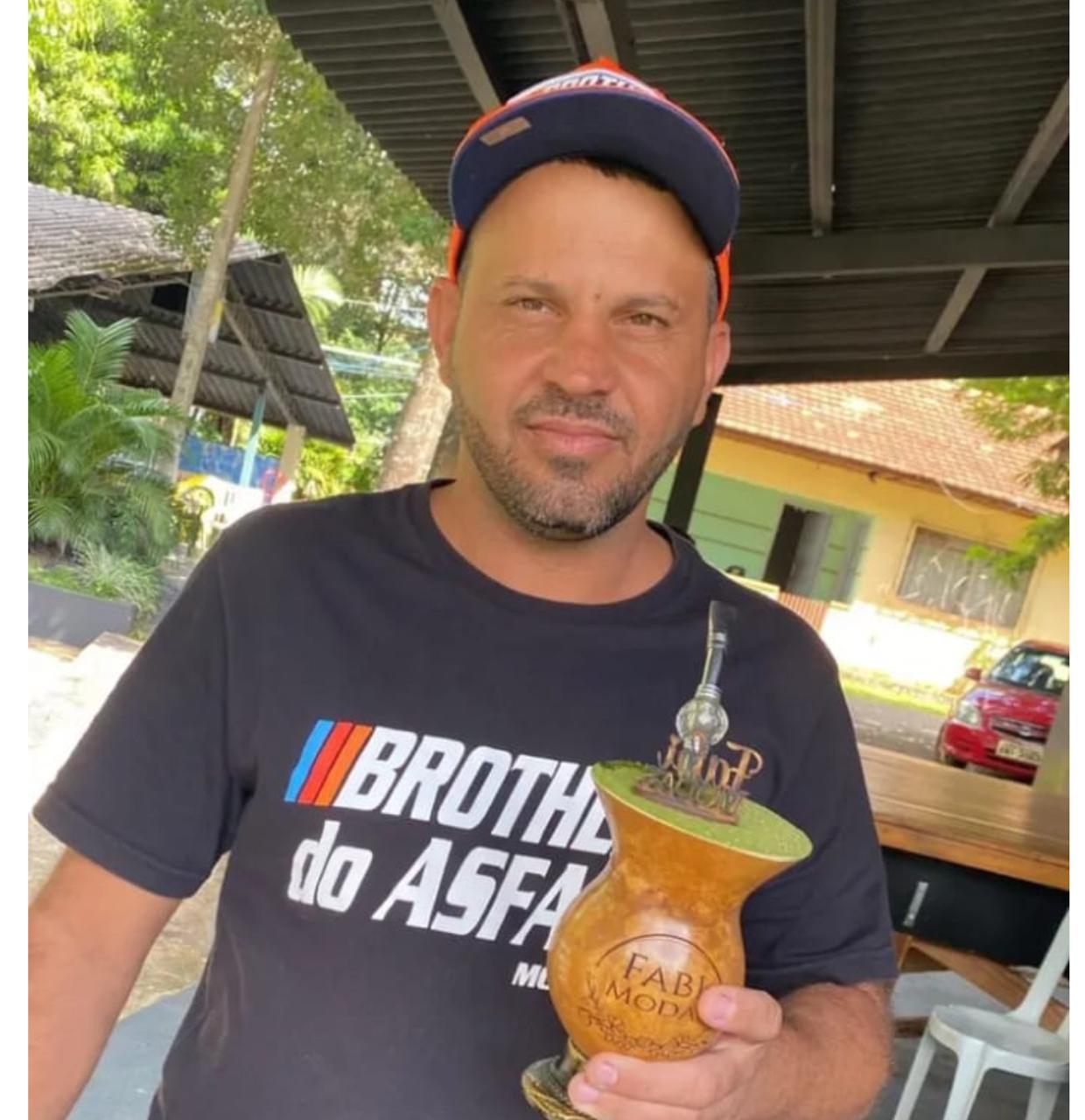 Velório de rondonense que morreu em acidente com moto em Entre Rios do Oeste será hoje  tarde