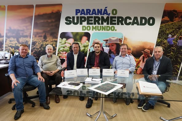 Comitiva de Nova Santa Rosa busca recursos para atender os produtores rurais