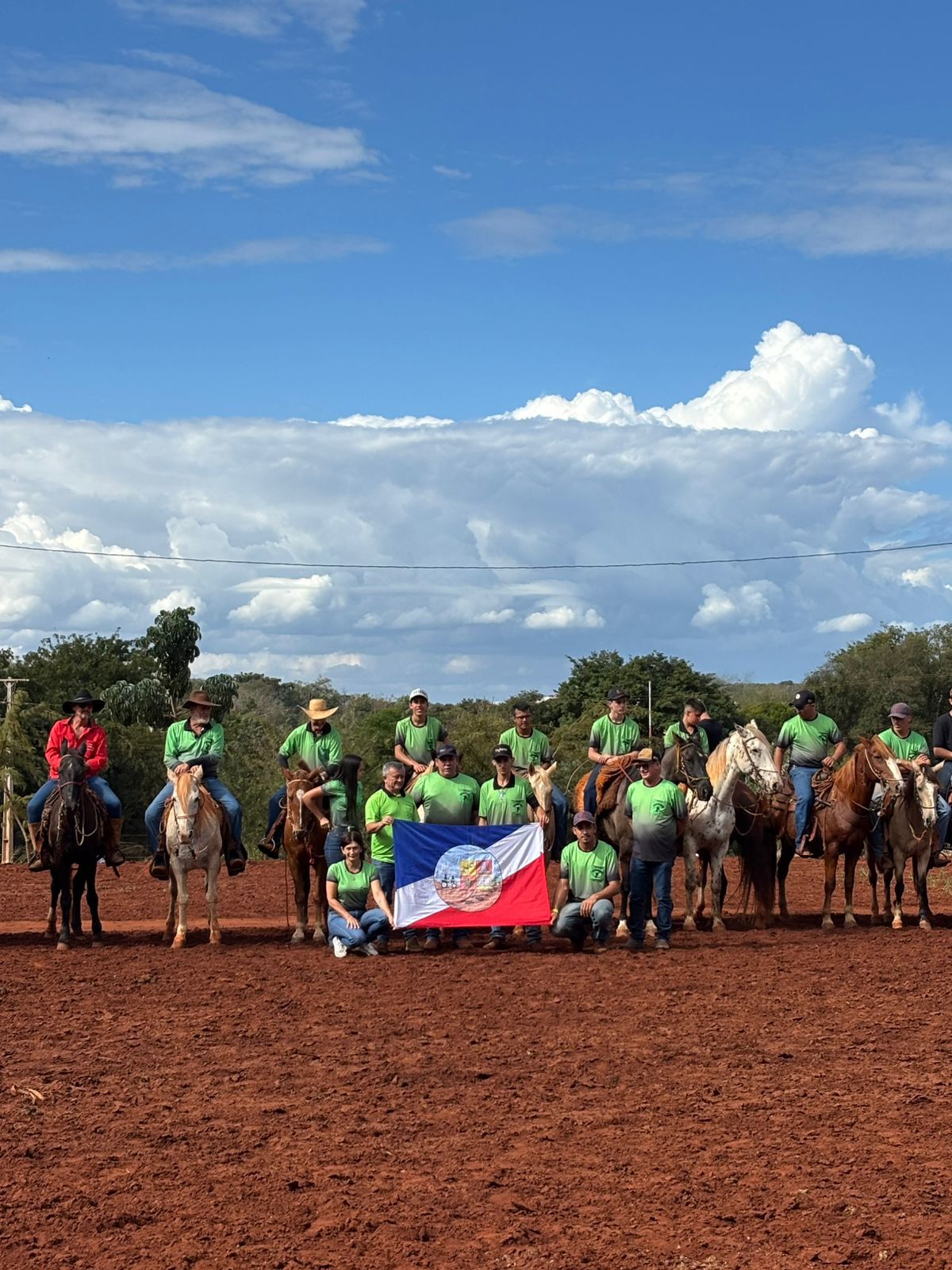 Tribo do Laço representa Quatro Pontes com garra e conquista título em competição tradicionalista em Pato Bragado
