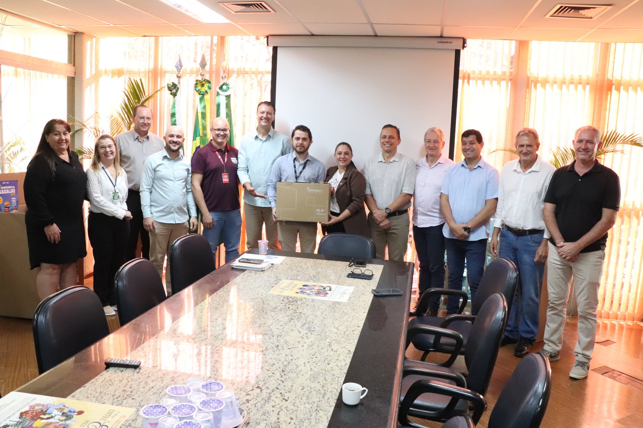 Conselho Tutelar recebe computadores doados pelo Sicredi Aliança PR/SP