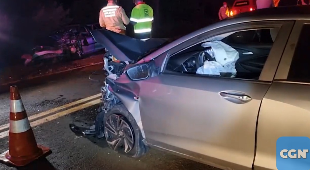 Grave batida frontal deixa seis vítimas na BR-277, em Cascavel