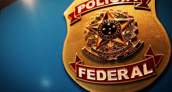 PF desarticula grupo criminoso que usa indevidamente símbolos de órgãos da Administração Pública