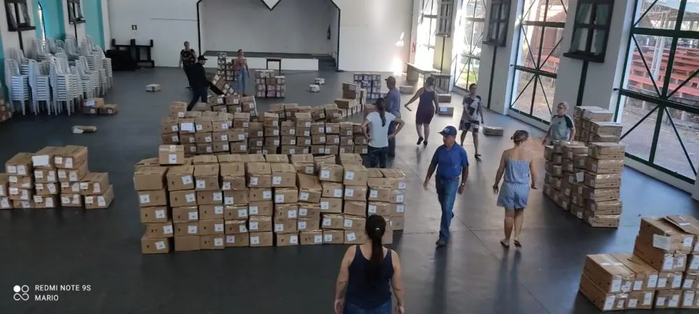 Marechal Cândido Rondon recebe livros do Programa Mais Ideb