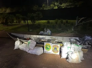 Agrotóxicos paraguaios apreendidos no interior de Guaira