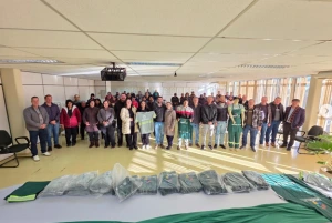  Catadores de materiais recicláveis de Marechal Cândido Rondon recebem novos uniformes