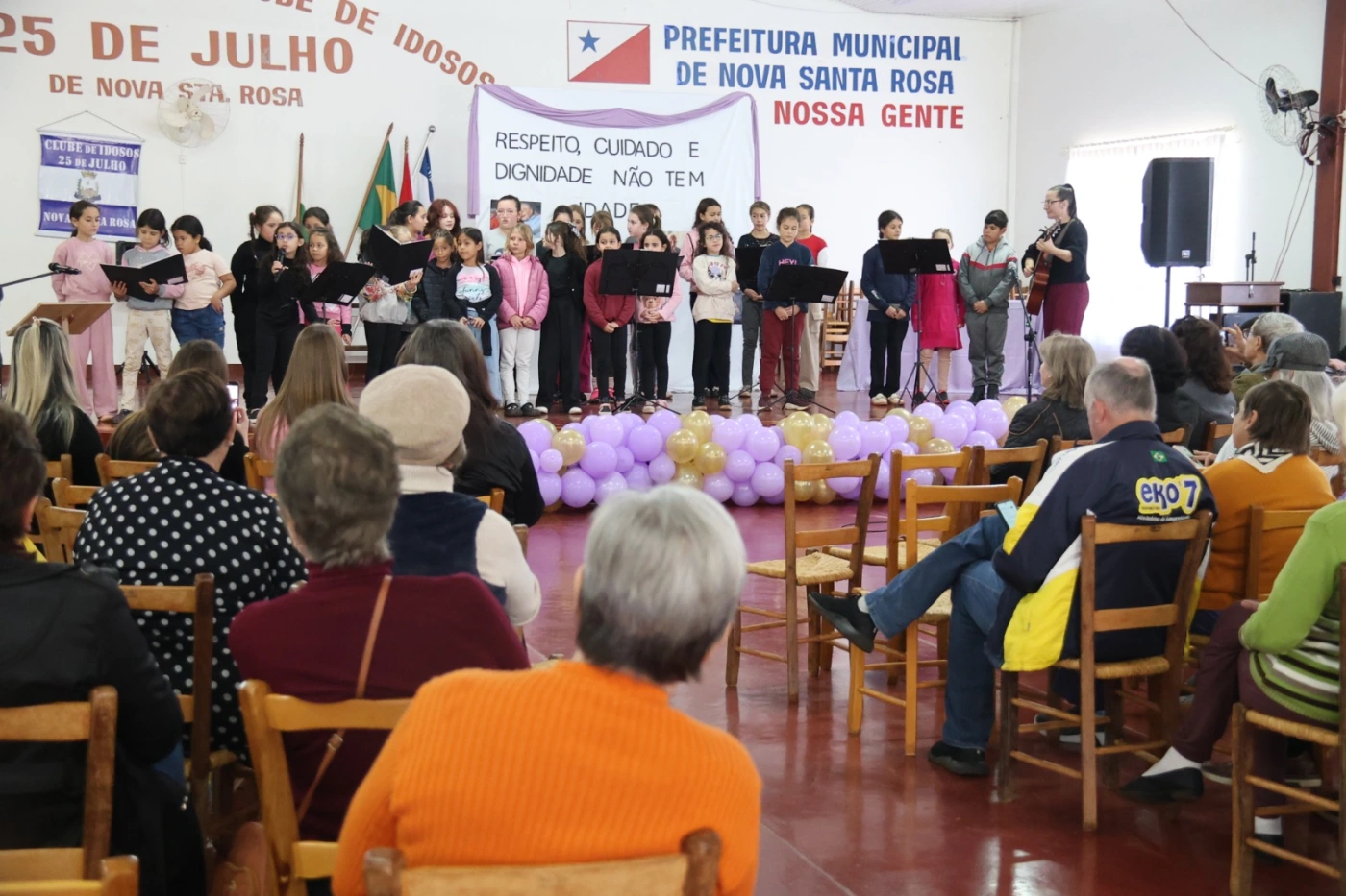 Palestra Show Motivacional do Junho Violeta reúne comunidade e reforça valorização da pessoa idosa