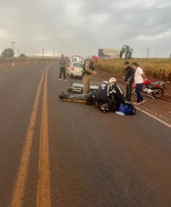 Colisão traseira envolve Gol e motocicleta entre Assis e Toledo