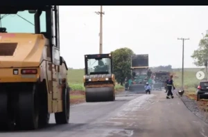 Estrada Curvado a Novo Horizonte recebe pavimentação asfáltica