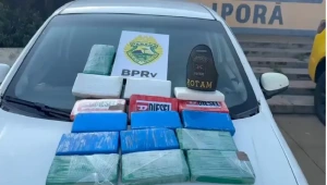 Traficante é preso com 16 tabletes de cocaína