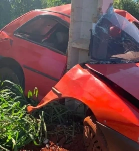 Colisão contra poste faz vítima fatal em Itaipulândia