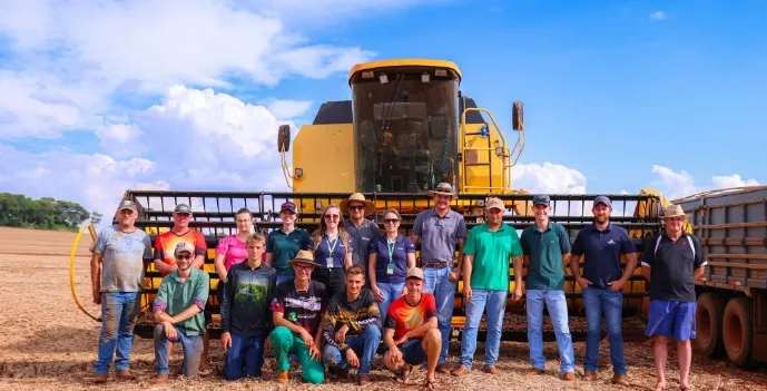 Iniciada colheita de soja do Concurso de Projetos Agrícolas da ACJC