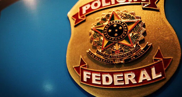 PF desarticula grupo criminoso que usa indevidamente símbolos de órgãos da Administração Pública